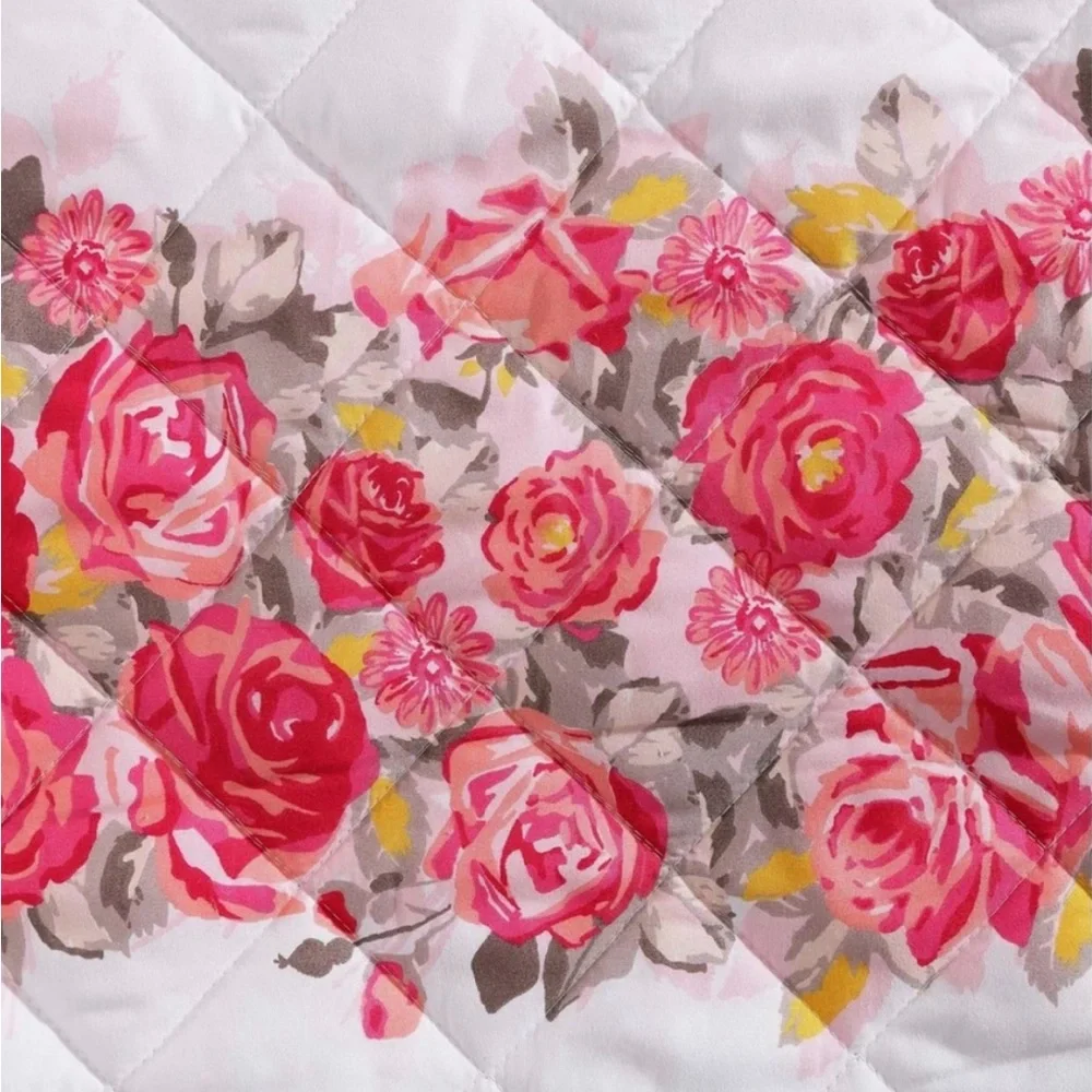 Betsey Johnson Floral Full/Queen Quilt Set NWT